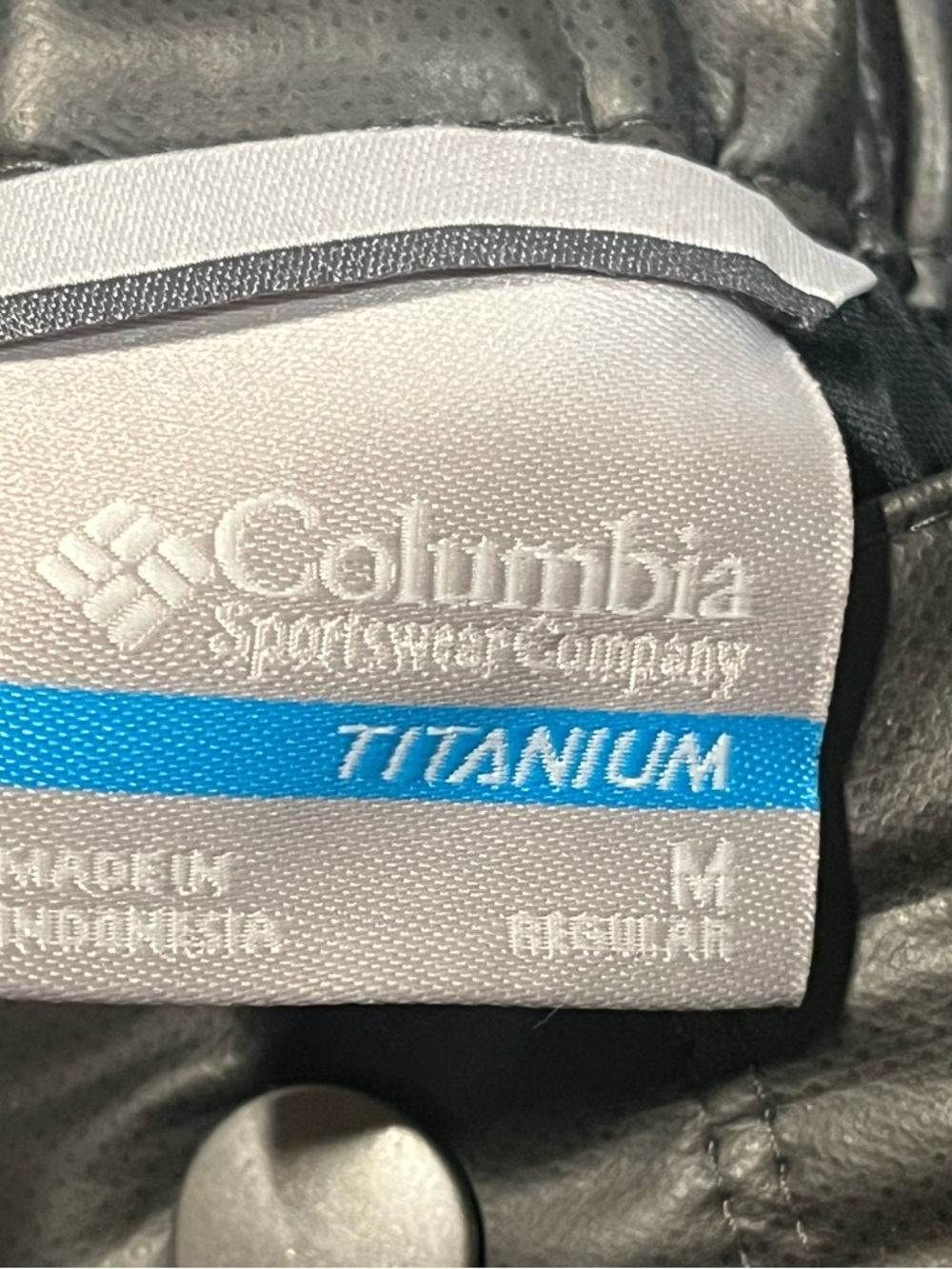 Men's Columbia Titanium ski/snow pants size medium. - Picture 2 of 16